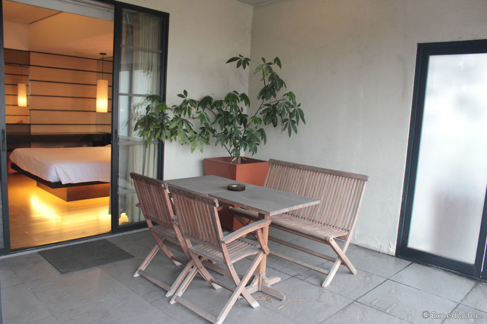 Soleste Suites Bandar Quezon Luaran gambar