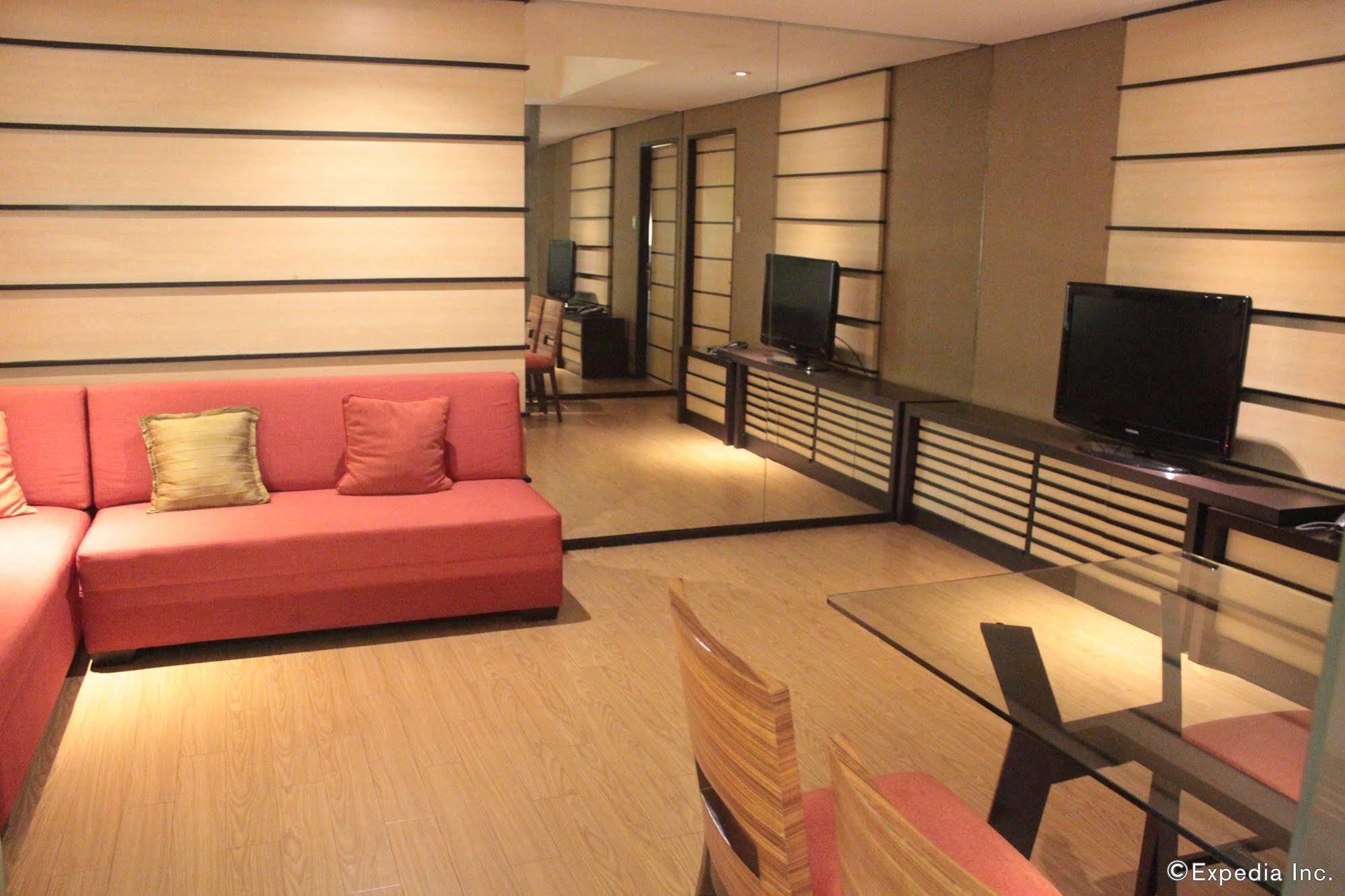 Soleste Suites Bandar Quezon Luaran gambar