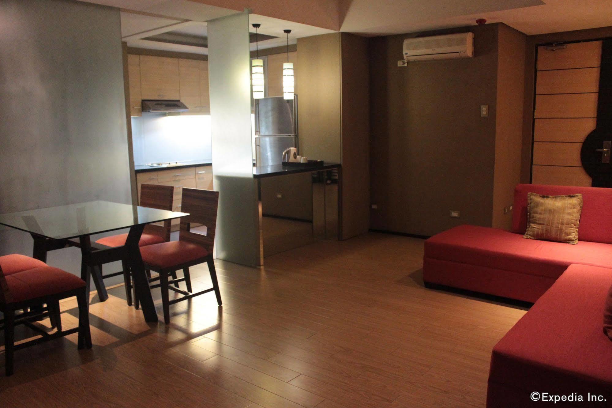 Soleste Suites Bandar Quezon Luaran gambar
