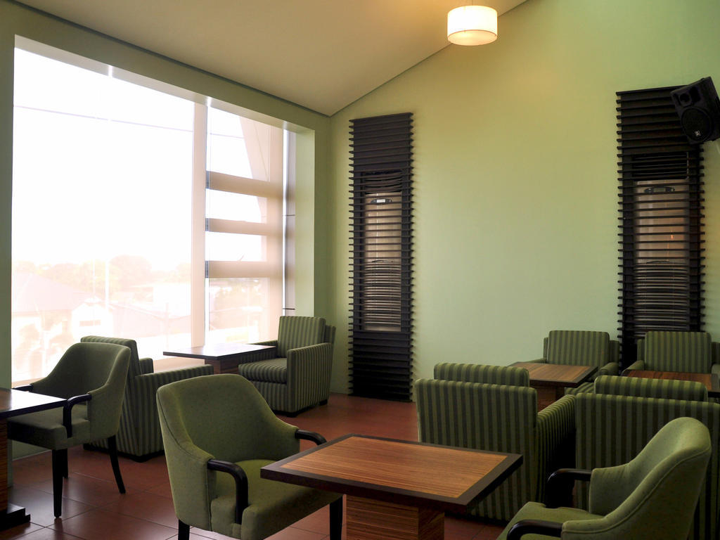 Soleste Suites Bandar Quezon Luaran gambar