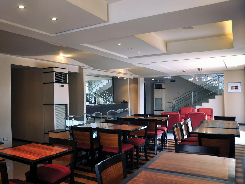 Soleste Suites Bandar Quezon Luaran gambar